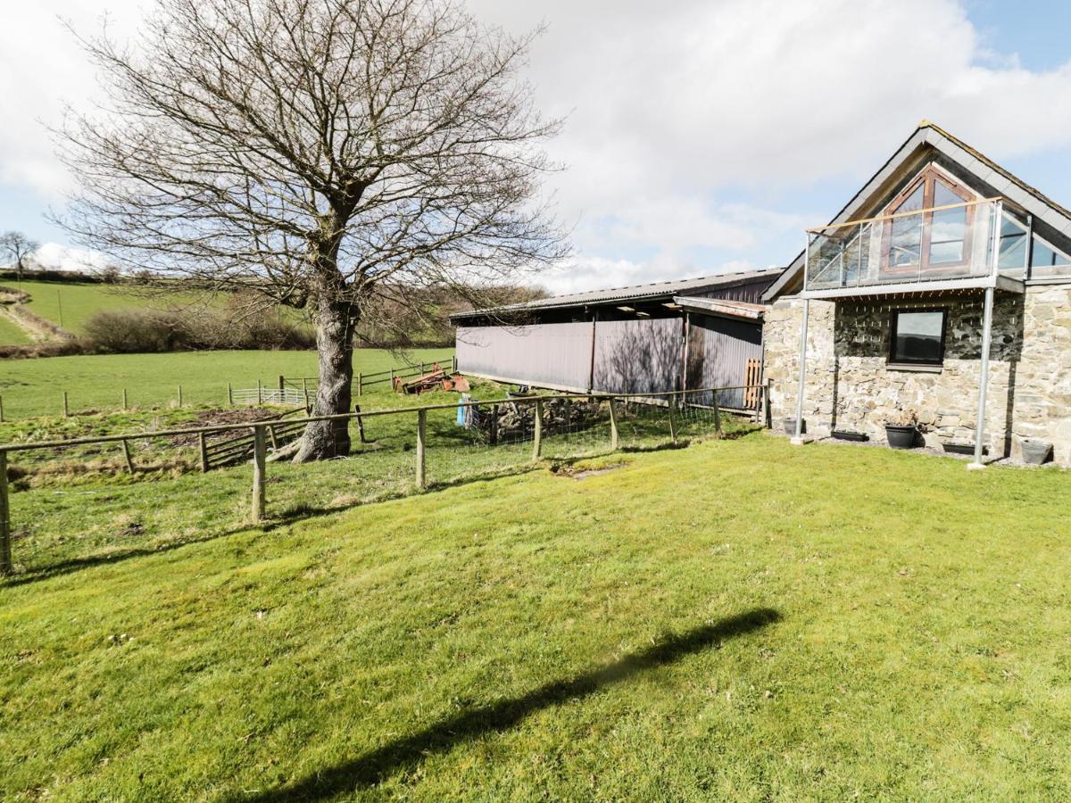 Tyddyn Isa Villa Denbigh Buitenkant foto